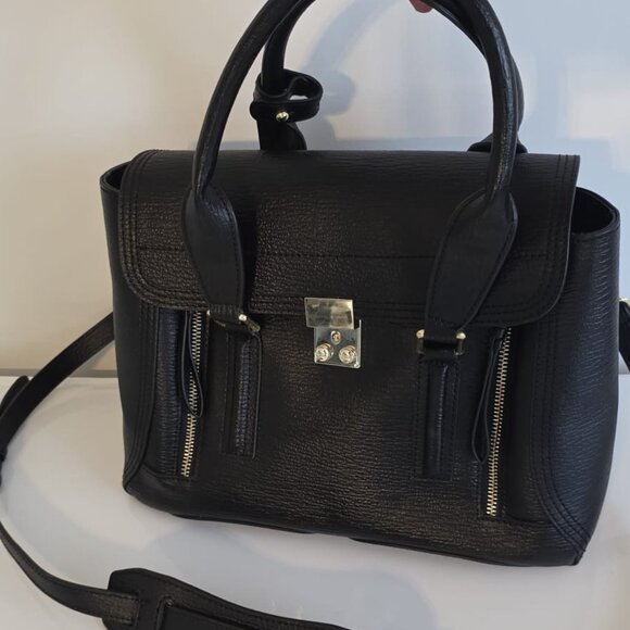 BLACK SATCHEL PURSE!  Like New! - Picture 15 of 16